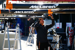 McLaren Garage