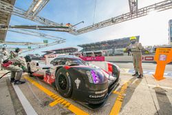 #2 Porsche LMP Team Porsche 919 Hybrid: Timo Bernhard, Earl Bamber, Brendon Hartley