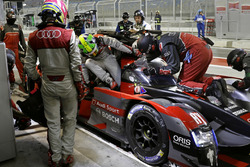 #8 Audi Sport Team Joest Audi R18: Лукас ді Грассі, Лоік Дюваль, Олівер Джарвіс
