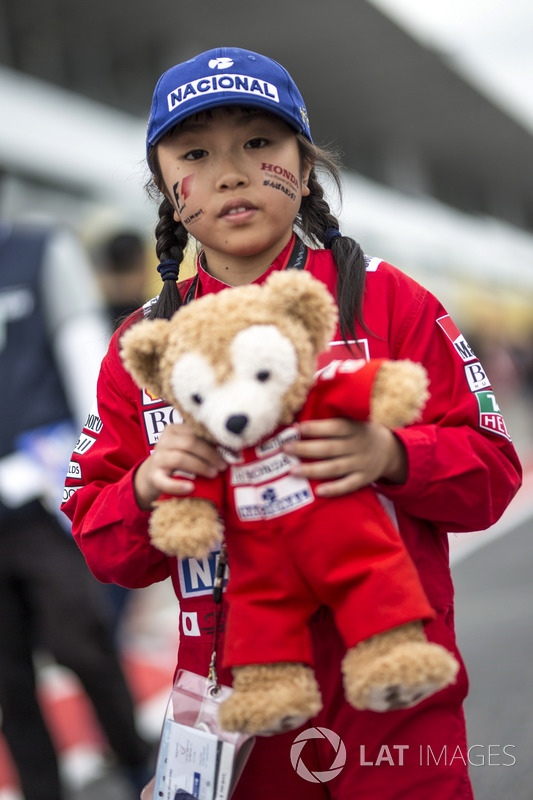Fan and bear