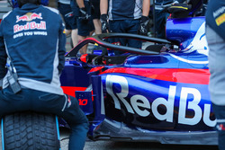 Scuderia Toro Rosso STR12 with halo
