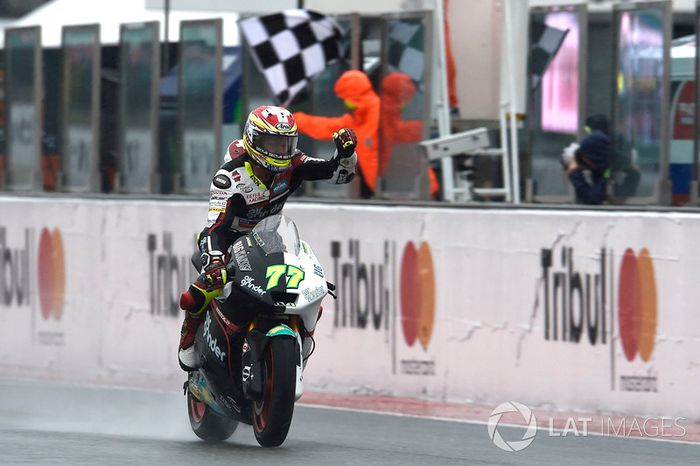 Dominique Aegerter, Kiefer Racing, ganó en Misano y ahora ha sido descalificado