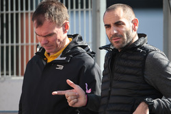 Alan Permane, Renault Sport F1 Team Director de operaciones en tierra con Cyril Abiteboul, Managing