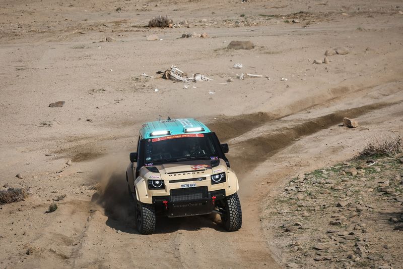 #502 Defender Rally Defender: Rokas Baciuska, Oriol Vidal