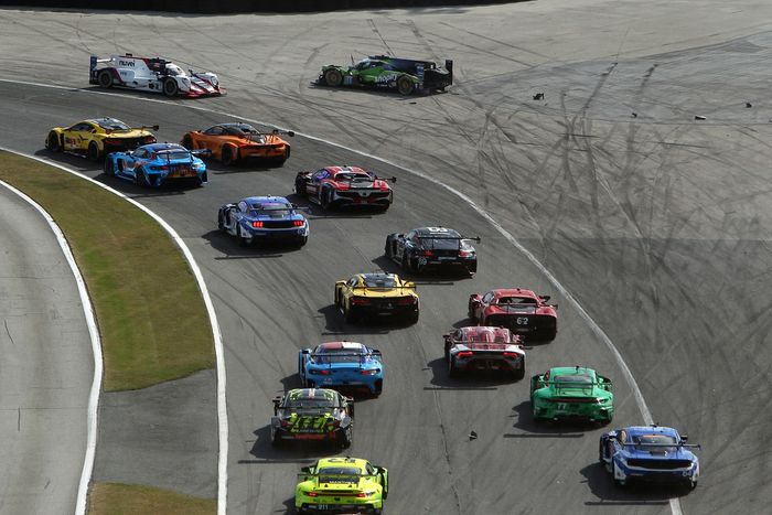 #11 TDS Racing ORECA LMP2 07: Tobi Lutke, Mathias Beche, David Heinemeier Hansson, Charles Milesi, #2 United Autosports USA ORECA LMP2 07: Phil Fayer, Ben Hanley, Hunter McElrea, Mikkel Jensen