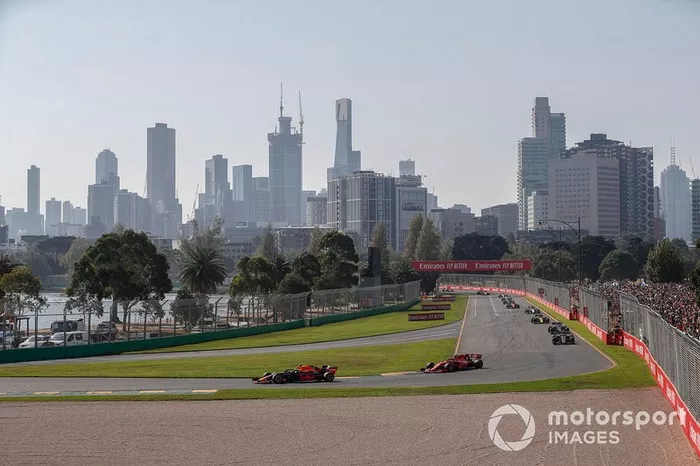 Max Verstappen, Red Bull Racing RB15, Charles Leclerc, Ferrari SF90, Kevin Magnussen, Haas F1 Team VF-19, Romain Grosjean, Haas F1 Team VF-19, y Nico Hulkenberg, Renault F1 Team R.S. 19
