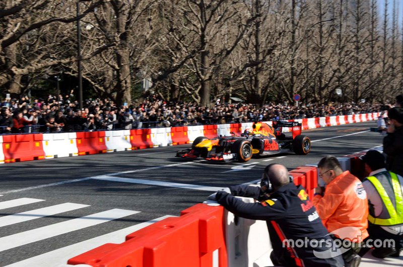 Red Bull Tokyo Gösteri Sürüşü