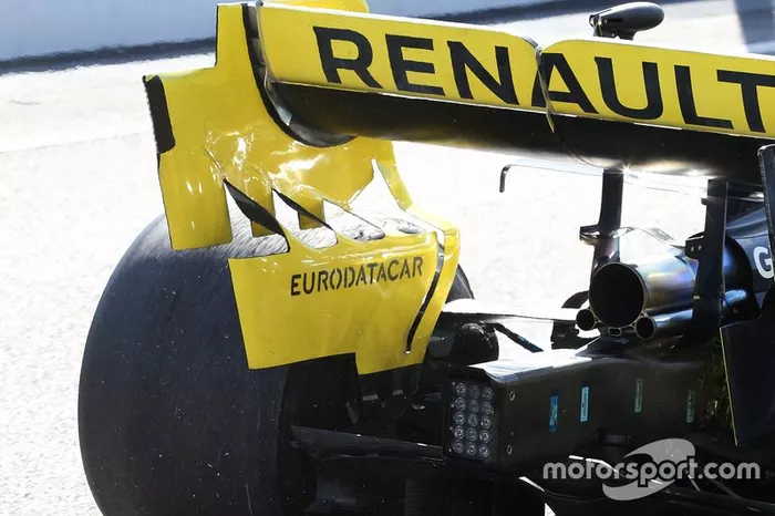 Renault end plate detail