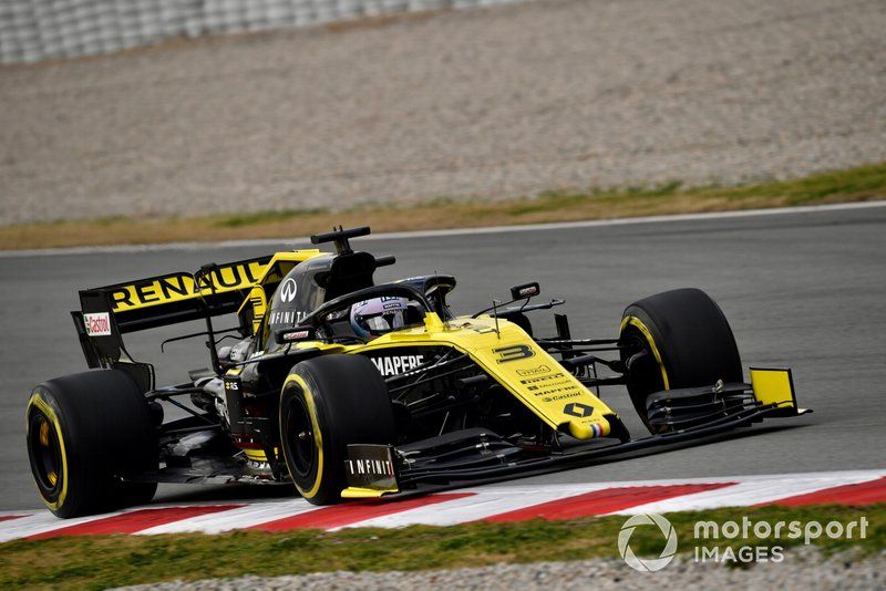 Daniel Ricciardo, com o R.S. 19, foi o 10º