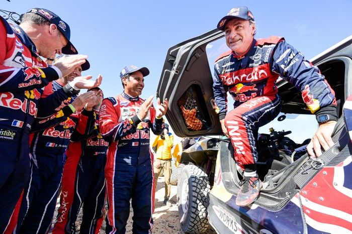 #300 Toyota Gazoo Racing: Nasser Al-Attiyah, #302 JCW X-Raid Team: Stephane Peterhansel, #305 JCW X-Raid Team: Carlos Sainz