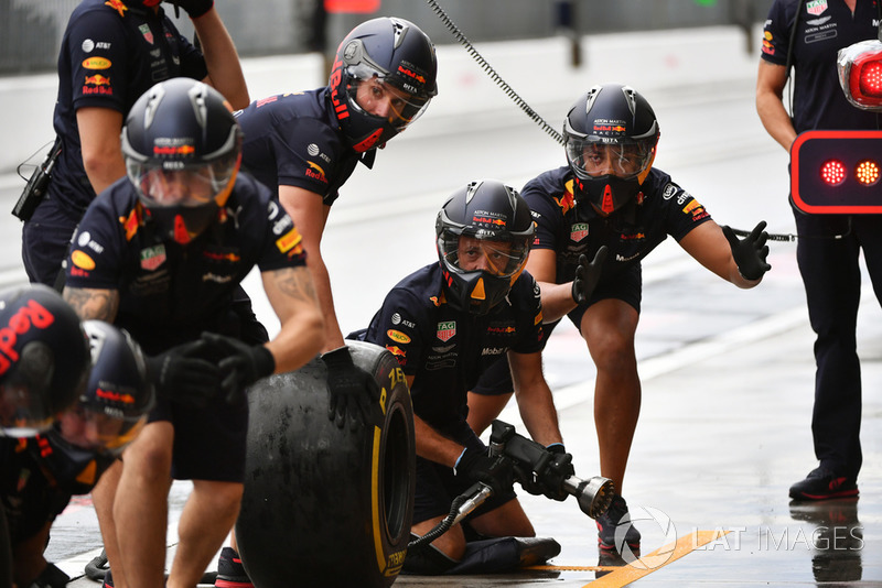Red Bull Racing mechanics