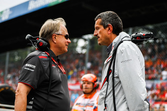 Власник Haas F1 Джин Хаас, керівник Haas F1 Гюнтер Штайнер