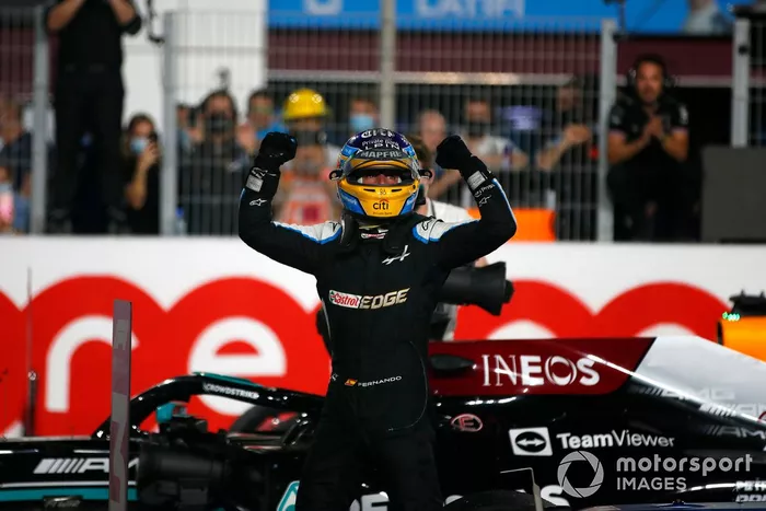 Fernando Alonso, Alpine A521, tercer clasificado del GP de Qatar