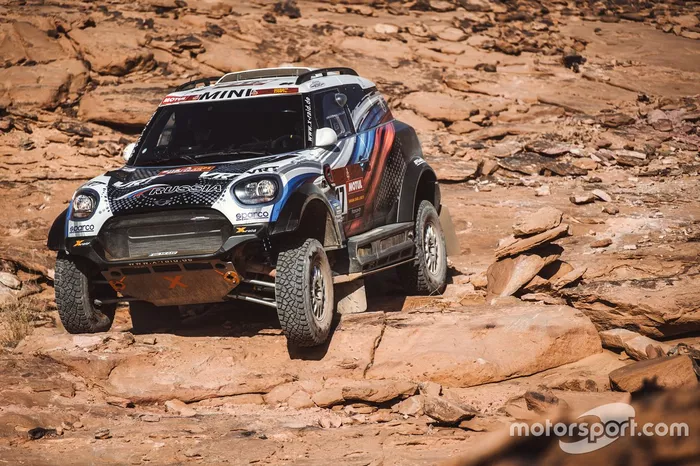 #317 X-Raid Mini JCW Rally Team Bmw: Vladimir Vasilyev, Dmitro Tsyro