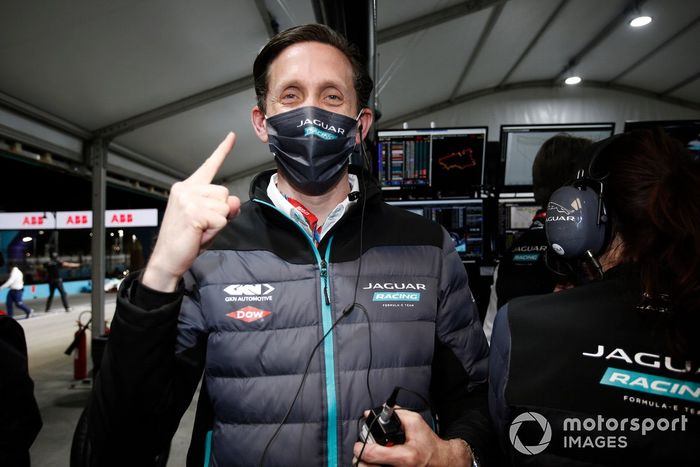 James Barclay, director de Panasonic Jaguar Racing, celebra la victoria