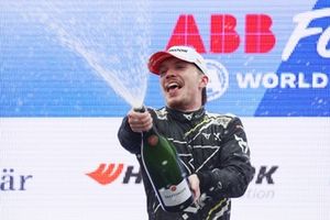 Podio: tercer puesto Dan Ticktum, Kiro Race Co