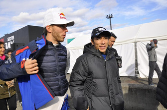 Pierre Gasly ve Takuma Sato