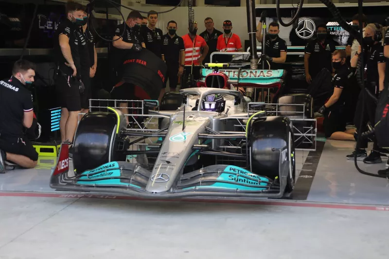 Lewis Hamilton, Mercedes W13