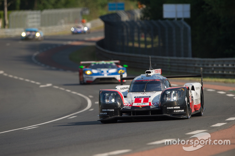 №1 Porsche Team, Porsche 919 Hybrid: Андре Лоттерер, Ник Тэнди, Нил Джани