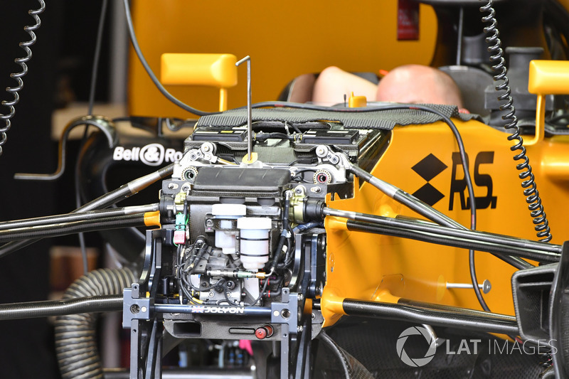 Renault Sport F1 Team RS17 chassis and front suspension detail
