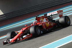 Kimi Raikkonen, Ferrari teste les pneus Pirelli 2017