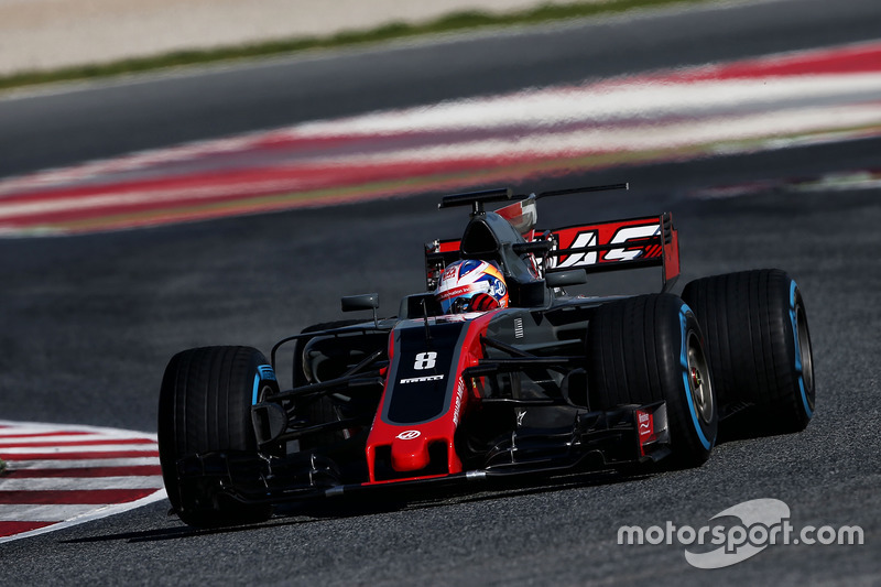 11º Romain Grosjean, Haas F1 Team VF-17, 1:22.118, superblandos (143 vueltas)