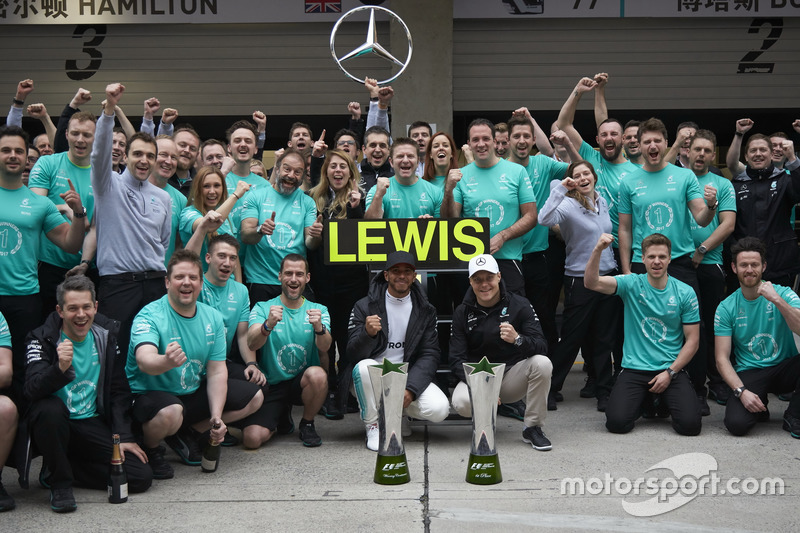 Race winner Lewis Hamilton, Mercedes AMG, and Valtteri Bottas, Mercedes AMG, celebrate with the Merc