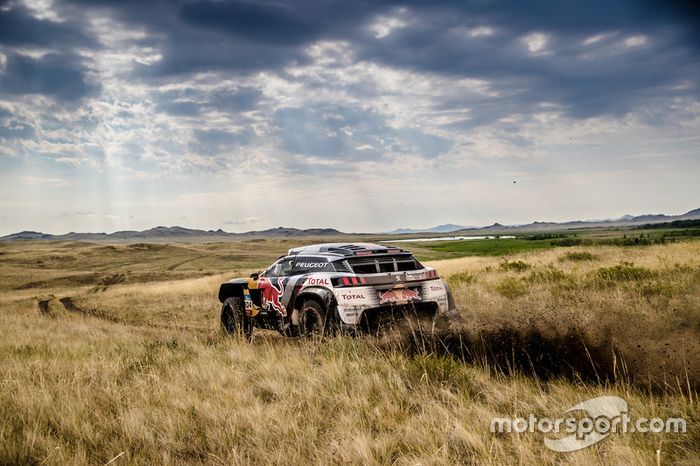 #104 Peugeot Sport Peugeot 3008 DKR: Sébastien Loeb, Daniel Elena