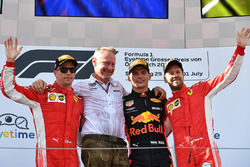 Podio: Max Verstappen, Red Bull Racing, Kimi Raikkonen, Ferrari, Sebastian Vettel, Ferrari