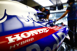 Logo Honda sulla monoposto di Brendon Hartley, Toro Rosso STR13
