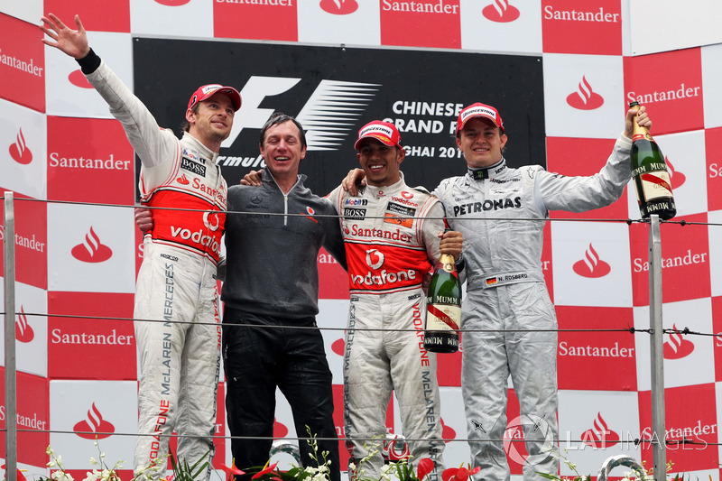 Podium: Race winner Jenson Button, McLaren; Tim Goss, McLaren Chief Engineer, second plac Lewis Hamilton, McLaren, third place Nico Rosberg, Mercedes GP