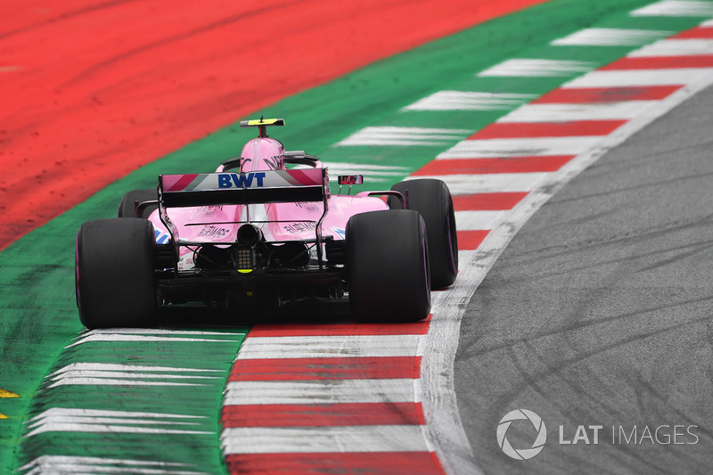 12. Естебан Окон, Force India VJM11 — 19