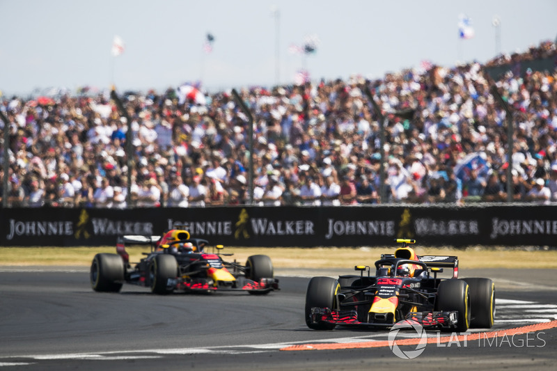 Max Verstappen, Red Bull Racing RB14, Daniel Ricciardo, Red Bull Racing RB14