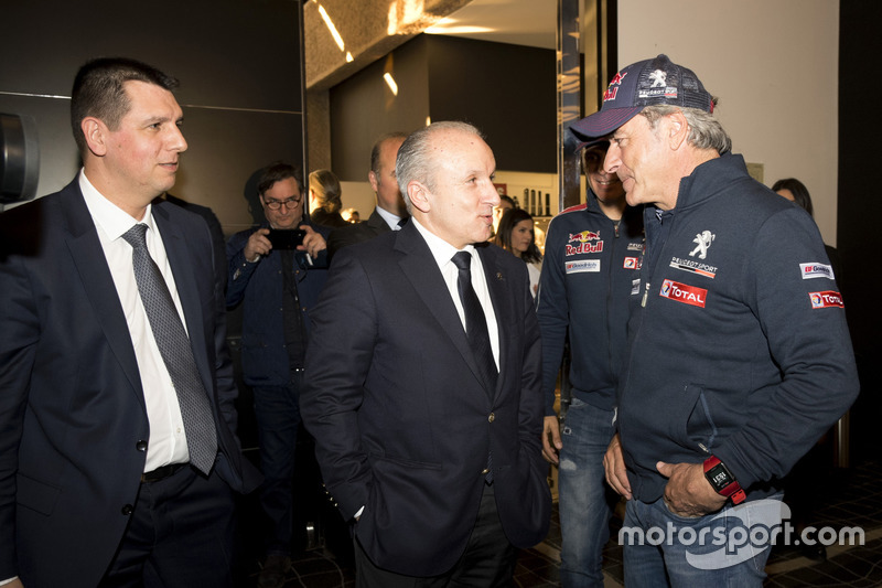 Carlos Sainz, Peugeot Sport