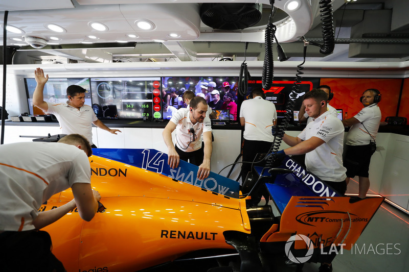 Car of Fernando Alonso, McLaren MCL33