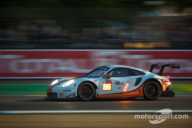 #86 Gulf Racing Porsche 911 RSR: Michael Wainwright, Benjamin Barker, Alex Davison