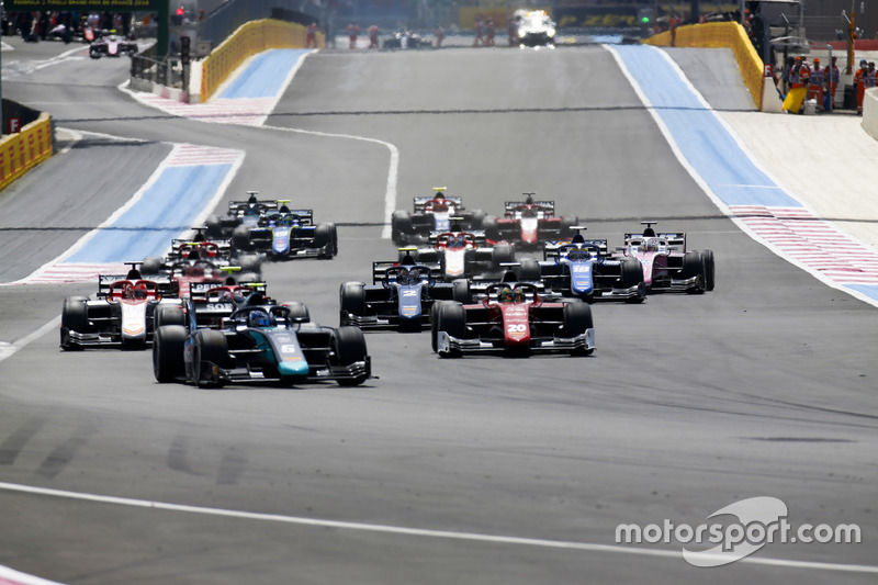 Nicholas Latifi a pris la tête au départ de la Course Sprint