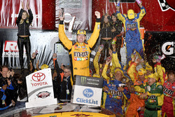 1. Kyle Busch, Joe Gibbs Racing, Toyota Camry M&M's