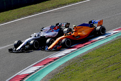 Лэнс Стролл, Williams FW41, и Стоффель Вандорн, McLaren MCL33