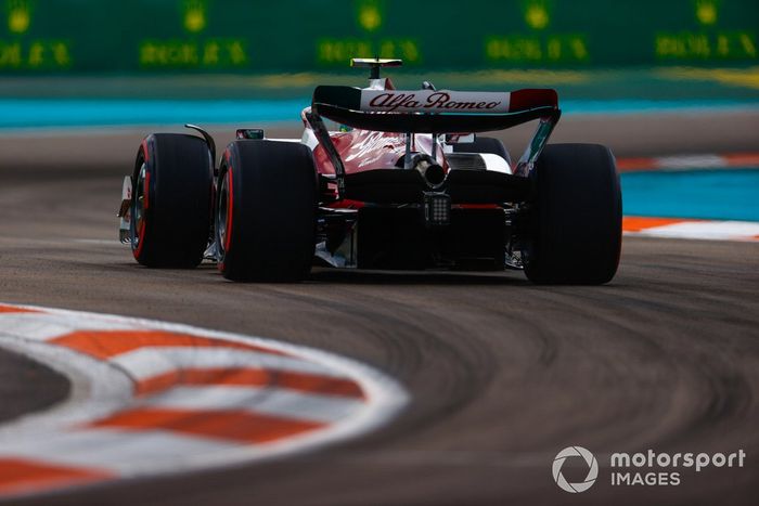 Zhou Guanyu, Alfa Romeo C42