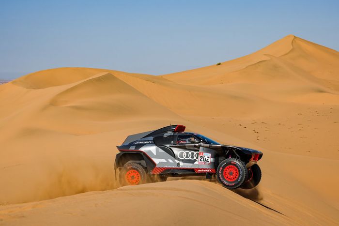 #202 Team Audi Sport Audi: Carlos Sainz, Lucas Cruz