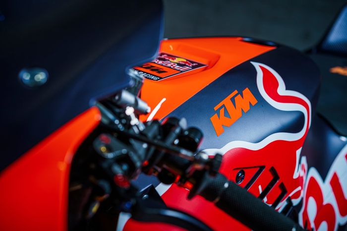 RC16 Red Bull KTM Factory Racing 