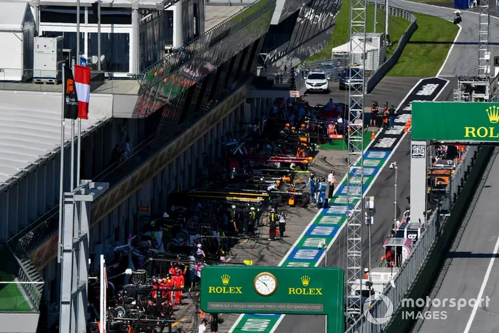 Yuki Tsunoda, Carlin,
