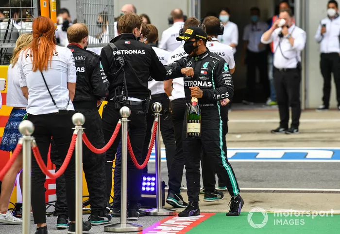 Ganador Lewis Hamilton, Mercedes-AMG Petronas F1 