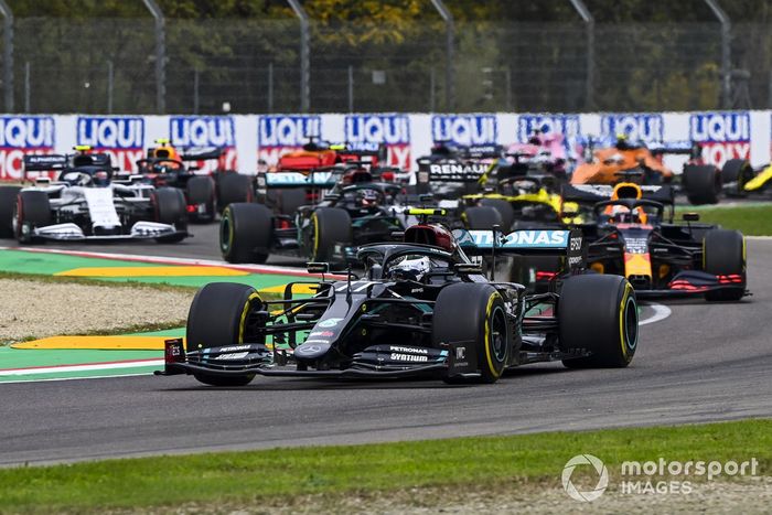 Valtteri Bottas, Mercedes F1 W11 Max Verstappen, Red Bull Racing RB16, Lewis Hamilton, Mercedes F1 W11 y Daniel Ricciardo, Renault F1 Team R.S.20