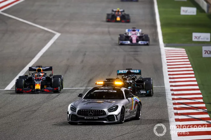 Safety Car Lewis Hamilton, Mercedes F1 W11, Max Verstappen, Red Bull Racing RB16, Sergio Pérez, Racing Point RP20