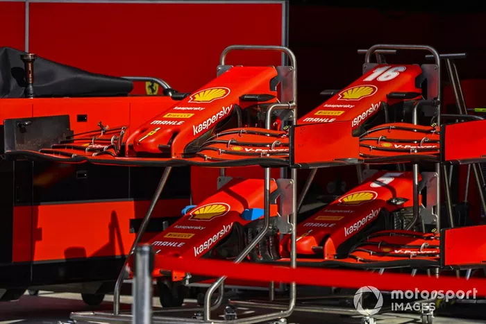 Morro y alerón delantero del Ferrari