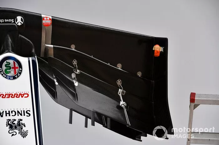 Detalle del alerón delantero del Alfa Romeo Racing C38