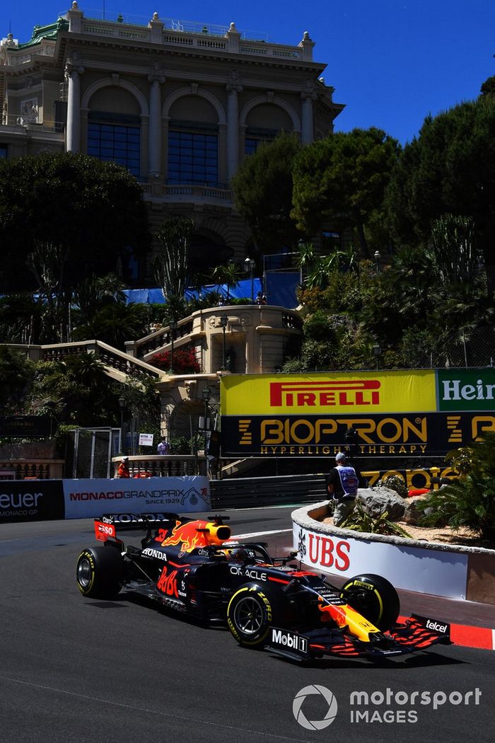 Max Verstappen, Red Bull Racing RB16B