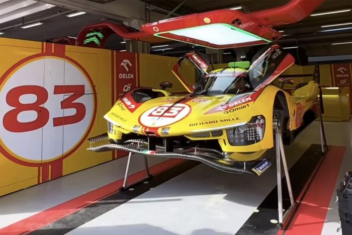 #83 AF Corse, Ferrari 499P: Robert Kubica, Robert Shwartzman, Yifei Ye